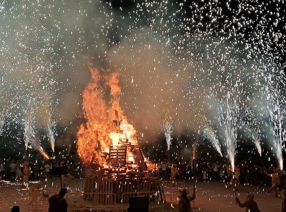 Foc de Sant Joan a Esplugues de Llobregat